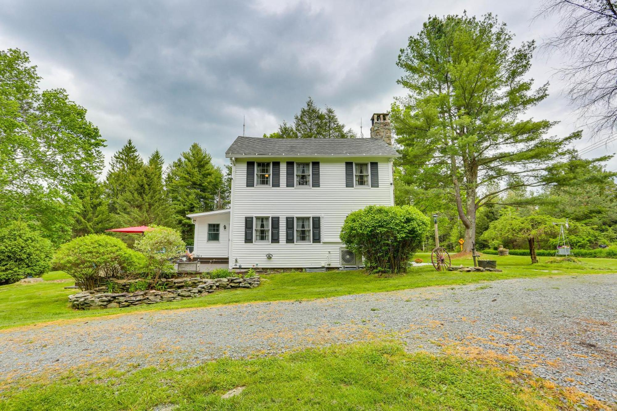 Greentown Home With Pool 7 Mi To Lake Wallenpaupack Kültér fotó